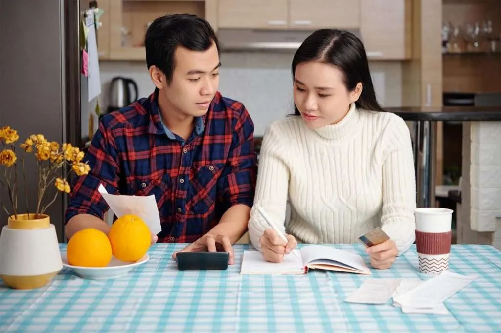 Bank Loan vs HDB Loan